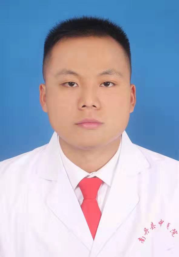 韦 成